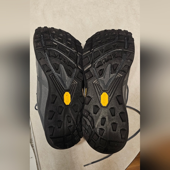 Womens Topo Athletic Terraventure 4 Waterprood Shoes - Picture 8 of 16
